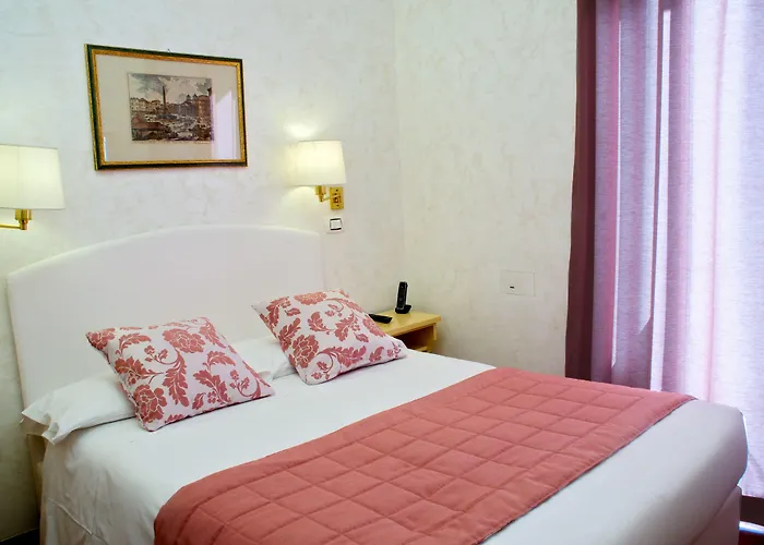 Szálloda Italia Viminale 2*